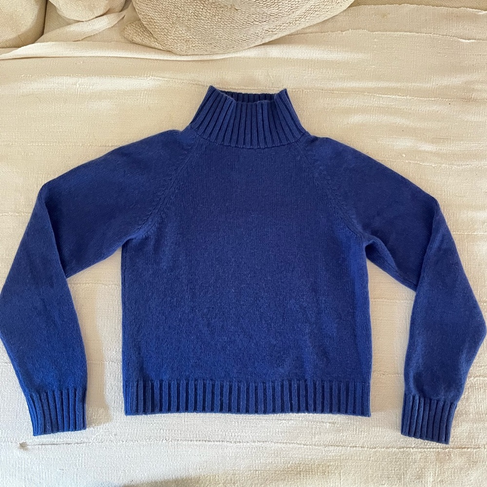 Elder Statesman Turtleneck Sweater in Blue Jay